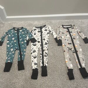 Angel Dear & Emerson and Friends Halloween Bamboo convertible sleepers 12-18 mon